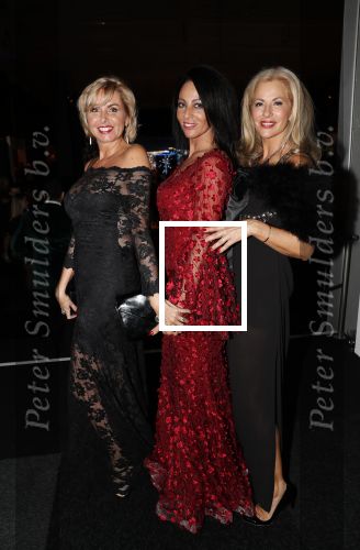 Amsterdam 6 december 2018
Openingsavond VIP van de luxery fair in de RAI. Rabea Bennis  met vrienden