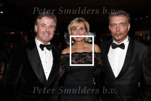 Amsterdam 6 december 2018
Openingsavond VIP van de luxery fair in de RAI. Rabea Bennis  met vrienden