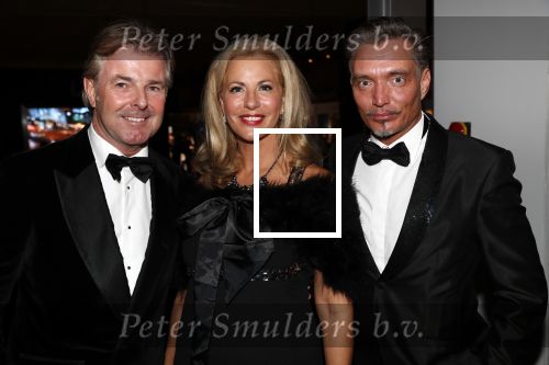 Amsterdam 6 december 2018
Openingsavond VIP van de luxery fair in de RAI. Rabea Bennis  met vrienden