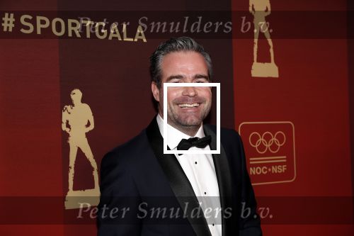 Amsterdam 19 december 2018
Sportman van het jaar verkiezing in afas live. Kjeld Nuis met Sportvrouw van het Jaar 2018 Suzanne Schulting, gehandicapte sporter van het Jaar 2018 Bibian Mentel en de coaches van het Jaar 2018 Jac Orie en Raemon Sluijter De baanwielrenners werden ploeg van het jaar, Marianne Timmer kreeg een ouvre prijs en Rico Verhoeven werd door de Zapp kijkers gekozen tot meest populaire sporter. Raemon met zijn vriendin Fatima Moreiro de Melo
