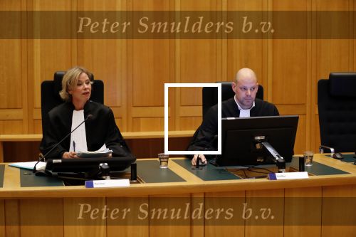 Den Bosch 30 november 2018
Rechtszaak tussen Johan Vlemmix en Patricia Paay. Johan kwam met een look a like pop ( in rolstoel) van zichzelf en Patricia kwam met haar man Robbert Hinfelaar naar de rechtbank in Den Bosch.