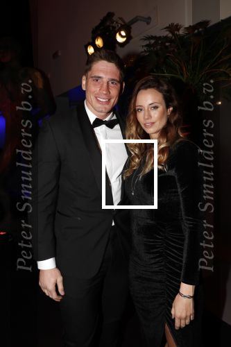 Amsterdam 19 december 2018
Sportman van het jaar verkiezing in afas live. Rico Verhoeven met zijn vrouw