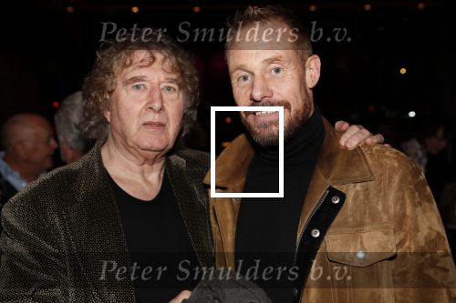 Hilversum 3 december 2018
Tineke de Nooij krijgt ouvre award bij beeld en geluid. Rinke Rooijens met zijn vader Bob