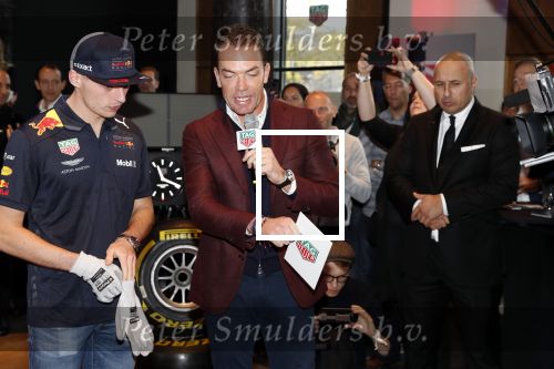 Amsterdam 13 november 2018
Presentatie TAG Heuer horloge van Max Verstappen in Hotel Arena. Robert Doornbos en Rob Kamphues doen de presentatie.