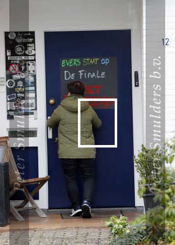 Nederhorst den Berg 5 december 2018
Opnames liedje voor afscheid Edwin Evers door heel veel collegaâ€™s en artiesten in de Bullet sound studioâ€™s. Roel v Velsen