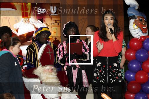 Utrecht 21 november 2018
Presentatie sinterklaas meezingliedjesboek van Romy Monteiro in het FC Utrecht stadion.