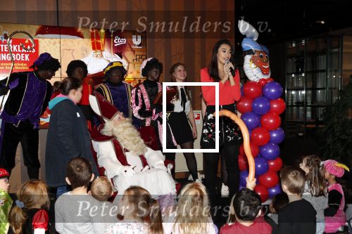 Utrecht 21 november 2018
Presentatie sinterklaas meezingliedjesboek van Romy Monteiro in het FC Utrecht stadion.