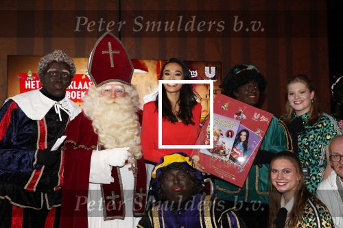Utrecht 21 november 2018
Presentatie sinterklaas meezingliedjesboek van Romy Monteiro in het FC Utrecht stadion.