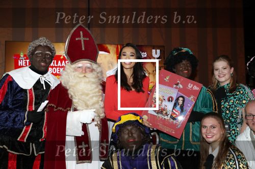Utrecht 21 november 2018
Presentatie sinterklaas meezingliedjesboek van Romy Monteiro in het FC Utrecht stadion.