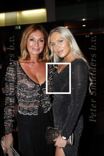 Amsterdam 6 december 2018
Openingsavond VIP van de luxery fair in de RAI. Sandra masmeijer met dochter en schoonzoon