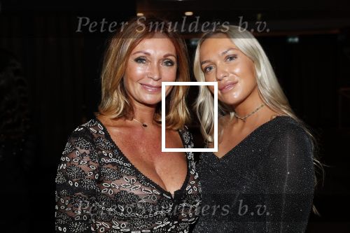 Amsterdam 6 december 2018
Openingsavond VIP van de luxery fair in de RAI. Sandra masmeijer met dochter en schoonzoon