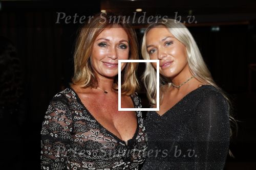 Amsterdam 6 december 2018
Openingsavond VIP van de luxery fair in de RAI. Sandra masmeijer met dochter en schoonzoon