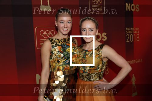 Amsterdam 19 december 2018
Sportman van het jaar verkiezing in afas live. Sanne en Lieke Wevers in jurk van Addy v d Krommenacker