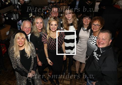 Amsterdam, 6 December 2018
Uitreiking boek Sonja Bakker
Sonja Bakker en Barry Suijdam Familie en Mary Borsato
