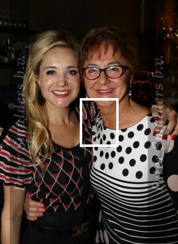 Amsterdam, 6 December 2018
Uitreiking boek Sonja Bakker
Sonja Bakker met haar moeder