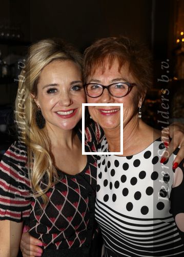 Amsterdam, 6 December 2018
Uitreiking boek Sonja Bakker
Sonja Bakker met haar moeder