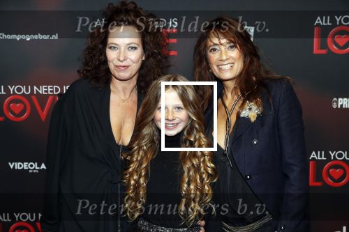 Amsterdam 26 november 2018
Premiere All you need is love in het delamar theater. Suzanne Klemann met partner en dochter