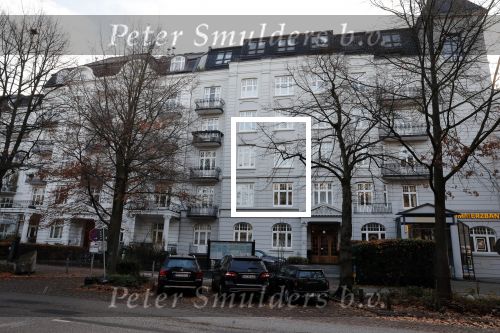 Hamburg 18 en 19 november 2018
Damian v d Vaart, Doerte Bar  en Bart Willemsen veraletn het appartement van Sylvie Meis in hamburg.