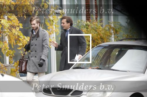 Amsterdam 25 november 2018
Thierry Baudet vertrekt vanaf zijn huis naar het programma buitenhof van Paul Witteman.