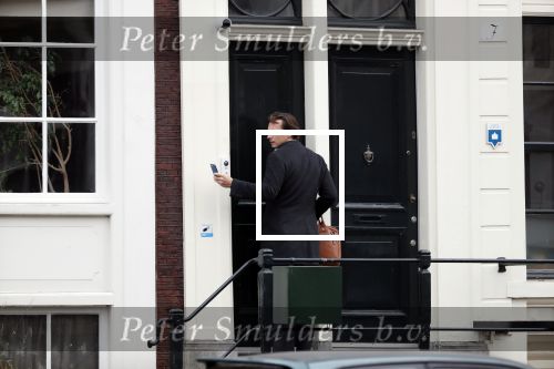 Amsterdam 25 november 2018
Thierry Baudet vertrekt vanaf zijn huis naar het programma buitenhof van Paul Witteman.