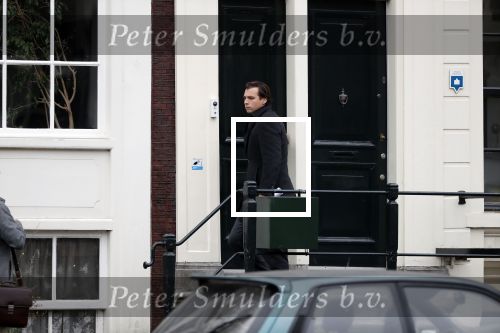 Amsterdam 25 november 2018
Thierry Baudet vertrekt vanaf zijn huis naar het programma buitenhof van Paul Witteman.