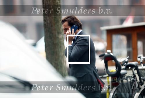 Amsterdam 25 november 2018
Thierry Baudet vertrekt vanaf zijn huis naar het programma buitenhof van Paul Witteman.