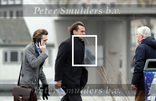Amsterdam 25 november 2018
Thierry Baudet vertrekt vanaf zijn huis naar het programma buitenhof van Paul Witteman.