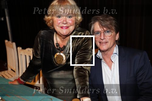 Hilversum 3 december 2018
Tineke de Nooij krijgt ouvre award bij beeld en geluid. Tineke met Erik de Zwart