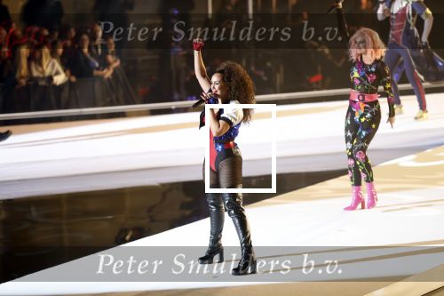 Amsterdam 11 december 2018
Modeshow en feest Nikkie Plessen met heel veel artiesten in AFAS live. Vengaboys