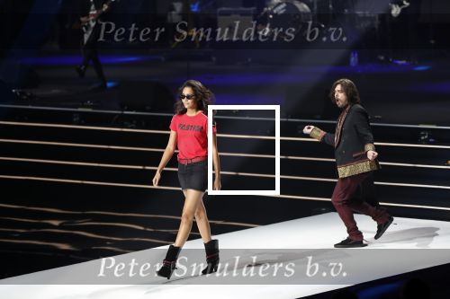 Amsterdam 11 december 2018
Modeshow en feest Nikkie Plessen met heel veel artiesten in AFAS live. waylon