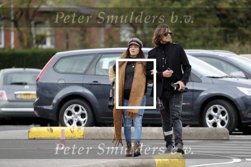 Den Haag  29 oktober 2018
Waylon en zijn zwangere vriendin Bibi Breijman gaan op controle in het Bronovo ziekenhorsche Panamera Turbo naartoe.