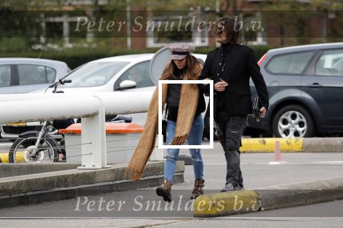 Den Haag  29 oktober 2018
Waylon en zijn zwangere vriendin Bibi Breijman gaan op controle in het Bronovo ziekenhorsche Panamera Turbo naartoe.
