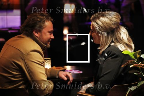 Amsterdam  29 november 2018
Wesly Bronkhorst betrapt met zijn nieuwe vriendin in een bruin cafe in Amsterdam.