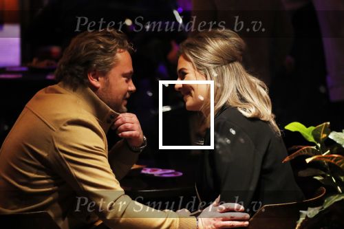 Amsterdam  29 november 2018
Wesly Bronkhorst betrapt met zijn nieuwe vriendin in een bruin cafe in Amsterdam.