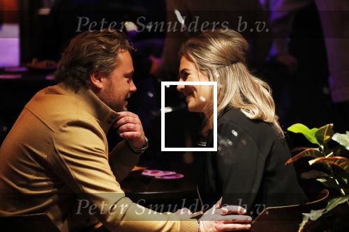 Amsterdam  29 november 2018
Wesly Bronkhorst betrapt met zijn nieuwe vriendin in een bruin cafe in Amsterdam.
