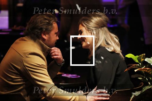 Amsterdam  29 november 2018
Wesly Bronkhorst betrapt met zijn nieuwe vriendin in een bruin cafe in Amsterdam.