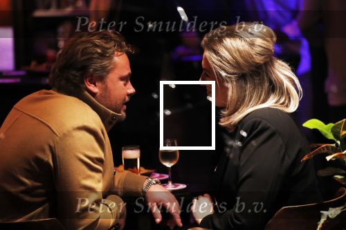 Amsterdam  29 november 2018
Wesly Bronkhorst betrapt met zijn nieuwe vriendin in een bruin cafe in Amsterdam.