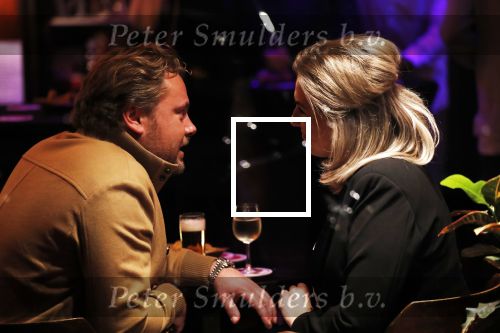 Amsterdam  29 november 2018
Wesly Bronkhorst betrapt met zijn nieuwe vriendin in een bruin cafe in Amsterdam.