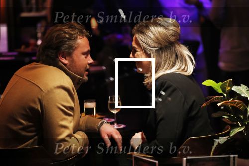Amsterdam  29 november 2018
Wesly Bronkhorst betrapt met zijn nieuwe vriendin in een bruin cafe in Amsterdam.