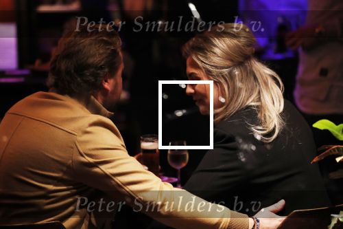 Amsterdam  29 november 2018
Wesly Bronkhorst betrapt met zijn nieuwe vriendin in een bruin cafe in Amsterdam.
