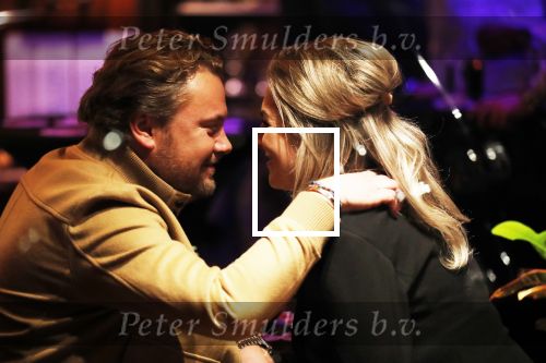 Amsterdam  29 november 2018
Wesly Bronkhorst betrapt met zijn nieuwe vriendin in een bruin cafe in Amsterdam.