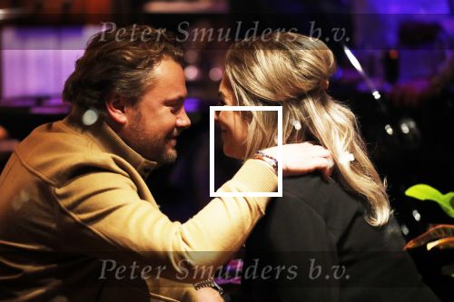 Amsterdam  29 november 2018
Wesly Bronkhorst betrapt met zijn nieuwe vriendin in een bruin cafe in Amsterdam.