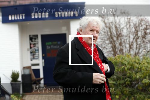 Nederhorst den Berg 5 december 2018
Opnames liedje voor afscheid Edwin Evers door heel veel collegaâ€™s en artiesten in de Bullet sound studioâ€™s. Willibrord Frequin met zijn vriendin