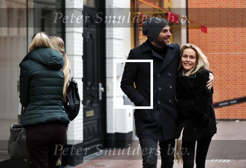 Amsterdam 12 december 2018
Xander de Buisonje met zijn vrouw Sophie aan het winkelen.