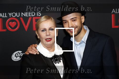 Amsterdam 26 november 2018
Premiere All you need is love in het delamar theater. illias Addab