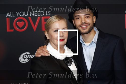 Amsterdam 26 november 2018
Premiere All you need is love in het delamar theater. illias Addab