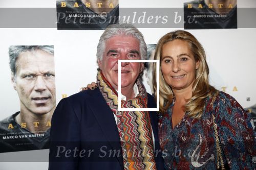 Amsterdam 2 december 2019
Boep presentatie Marco v Basten in de stadsschouwburg van Amsterdam.
Alphons Peters met zijn vrouw