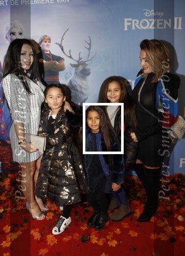 Amsterdam 16 november 2019
Premiere Frozen 2 in Tuschinski. Amanda Balk met dochter