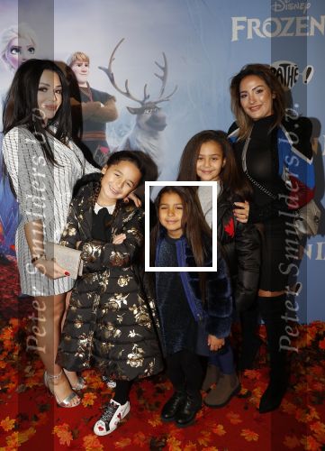 Amsterdam 16 november 2019
Premiere Frozen 2 in Tuschinski. Amanda Balk met dochter
