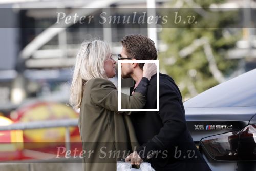 Schiphol 29 november 2019
Andre Hazes en zijn neef/vriend Djarno Hofland arriveren op schiphol nadat ze samen in New York NY zijn geweest. Bridget Maasland haalt hem op met de BMW X6 van Andre. Ze stond buiten te wachten